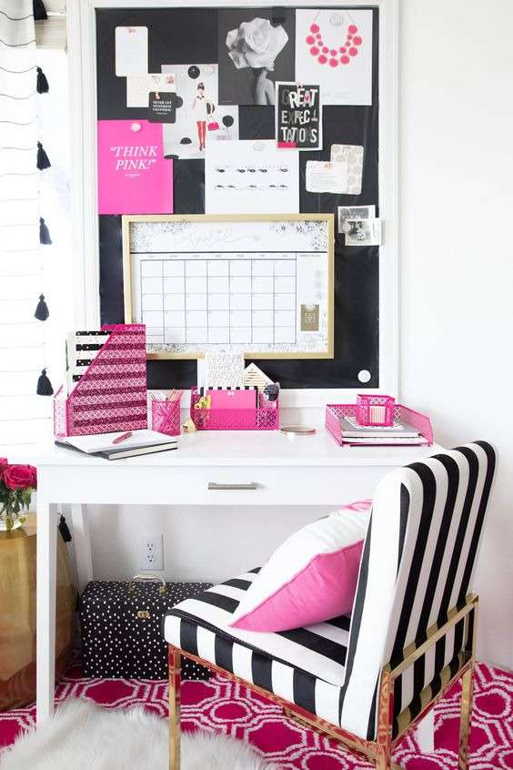 Stylish and Comfy craft room Seats: 