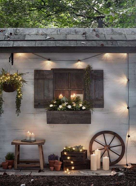 Rustic Decoration for the Farmhouse Exterior