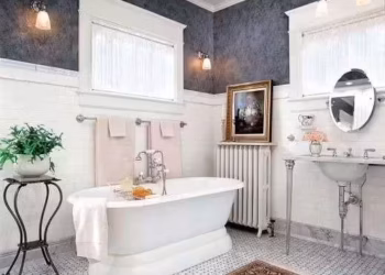 Cottage Country bathroom
