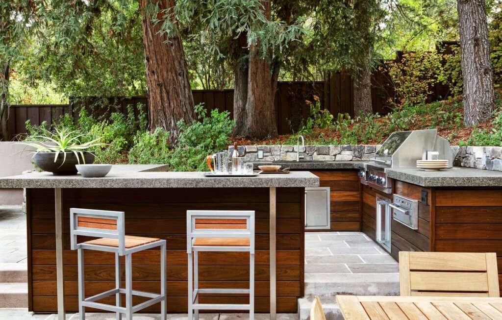 outdoor kitchen bar