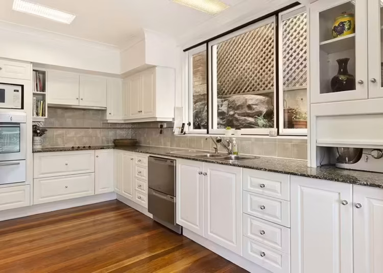 Looking for an easy way to upgrade your home without breaking the bank? It's time to consider replacing your kitchen cabinet hardware.