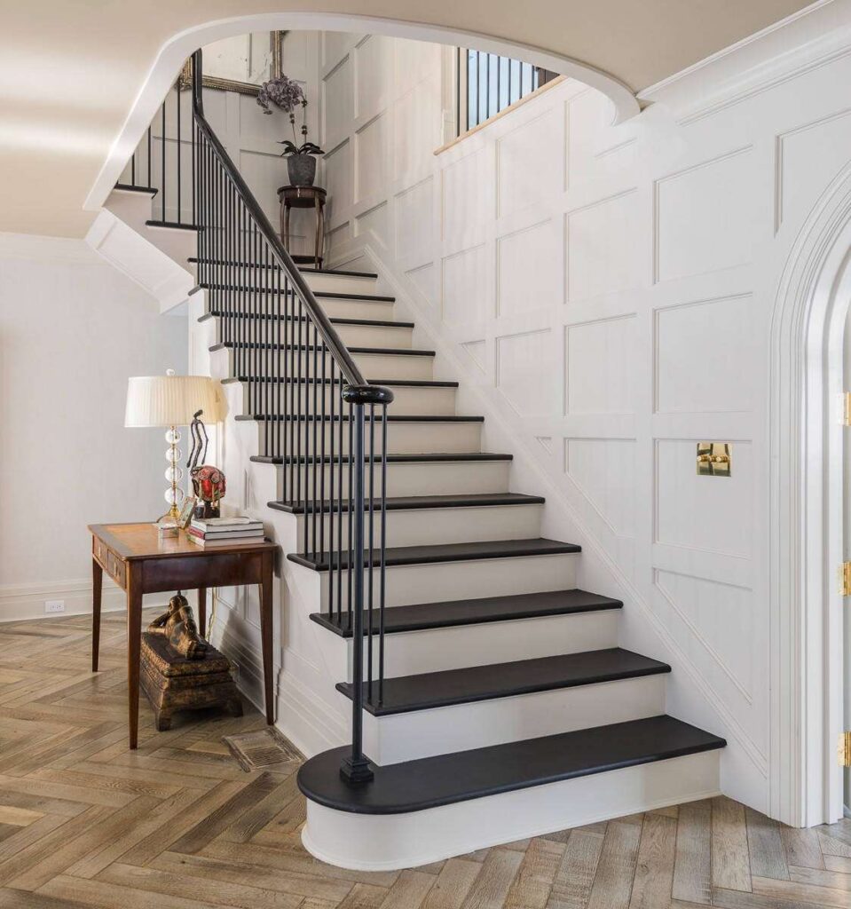 Update your staircase with Metal Decoration