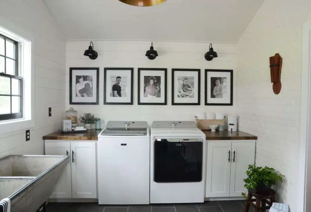 Farmhouse Laundry room ideas: How To The Bringing Rustic Charm 5 Lighting in laundry room decoration