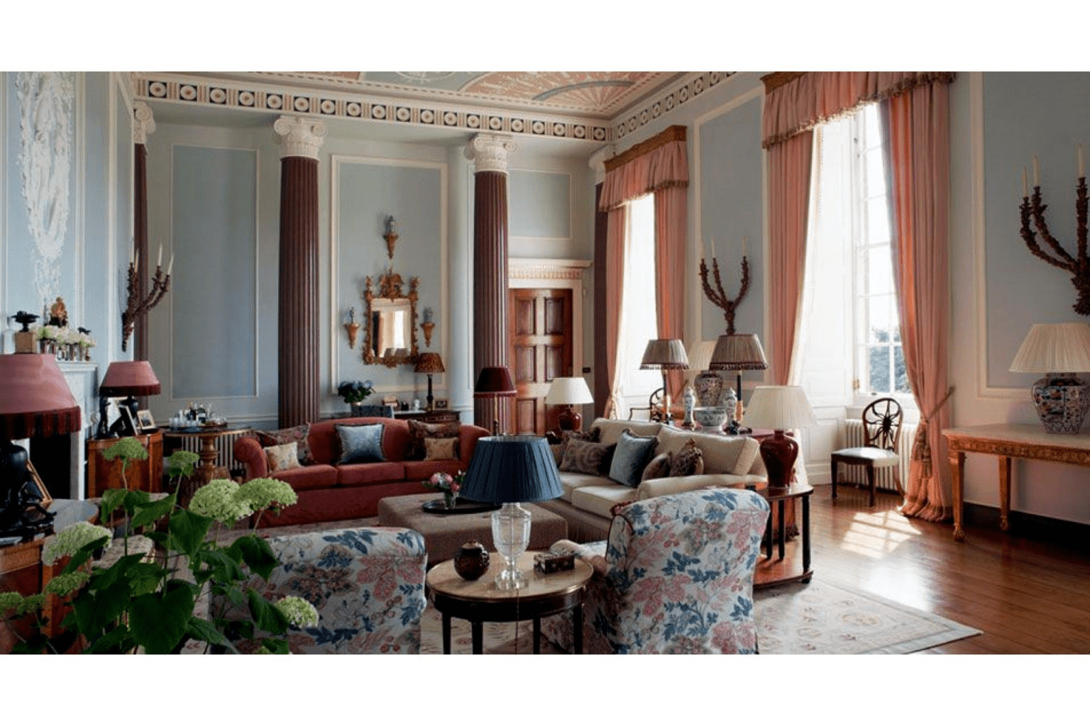 What makes a house a Georgian style?
