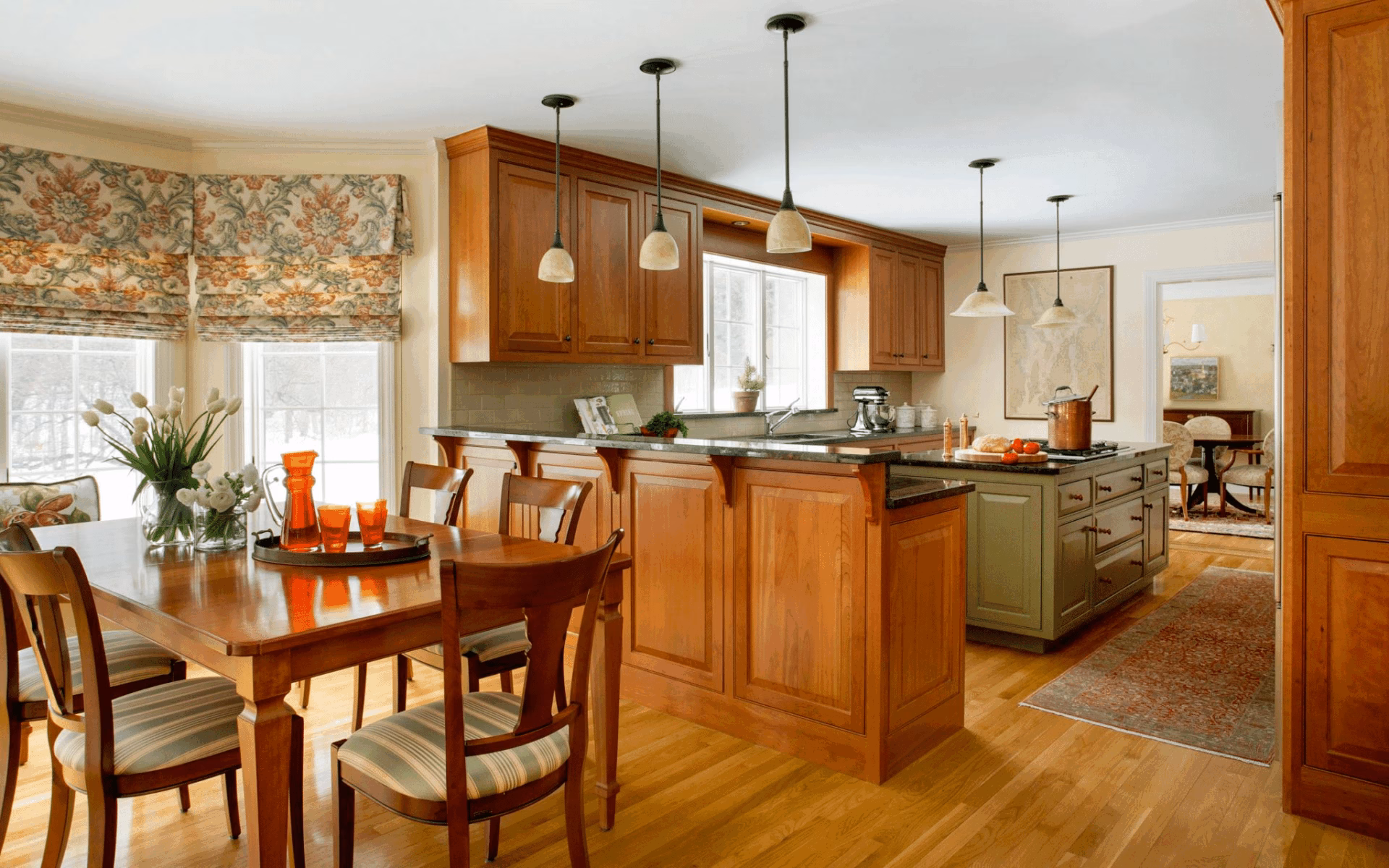 Traditional Colonial Kitchen Design