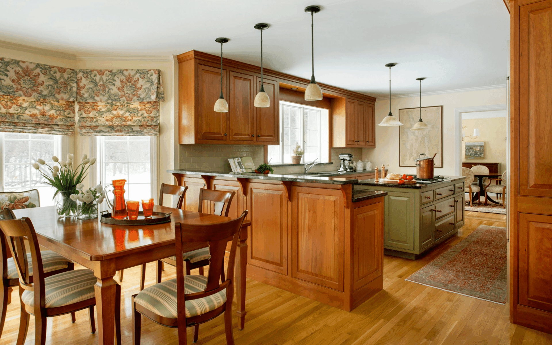 Traditional Colonial Kitchen Design