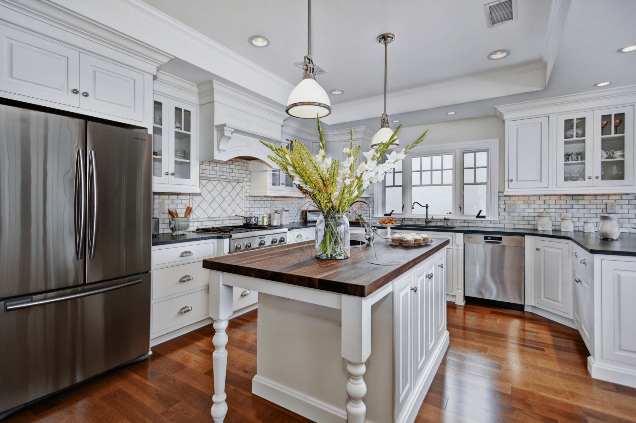 Countertops in 
Colonial Kitchen