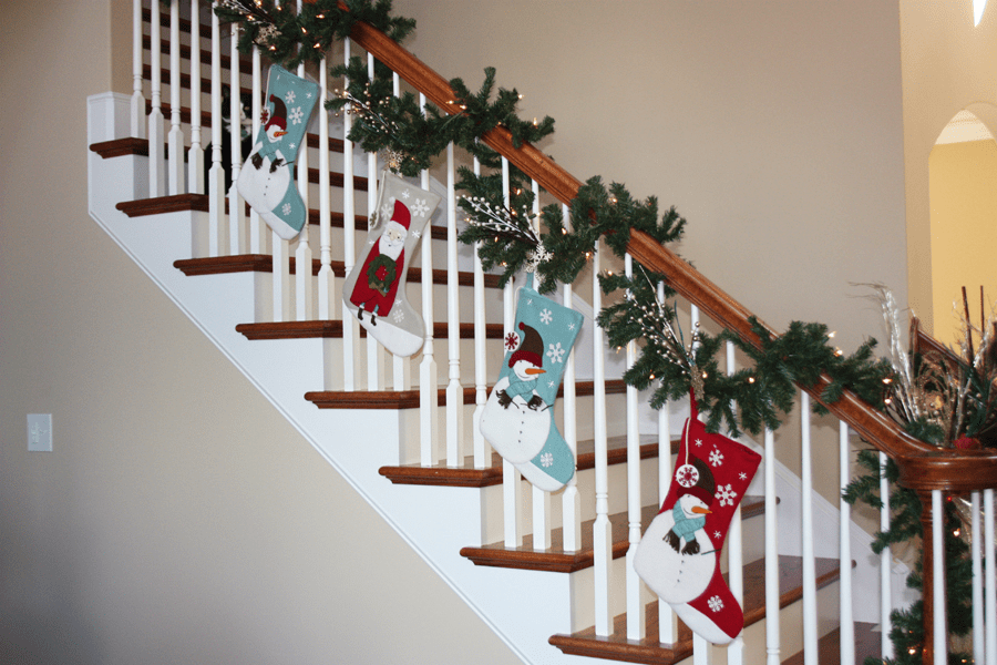 Christmas Staircase decoration
|Stairway decoration Christmas
