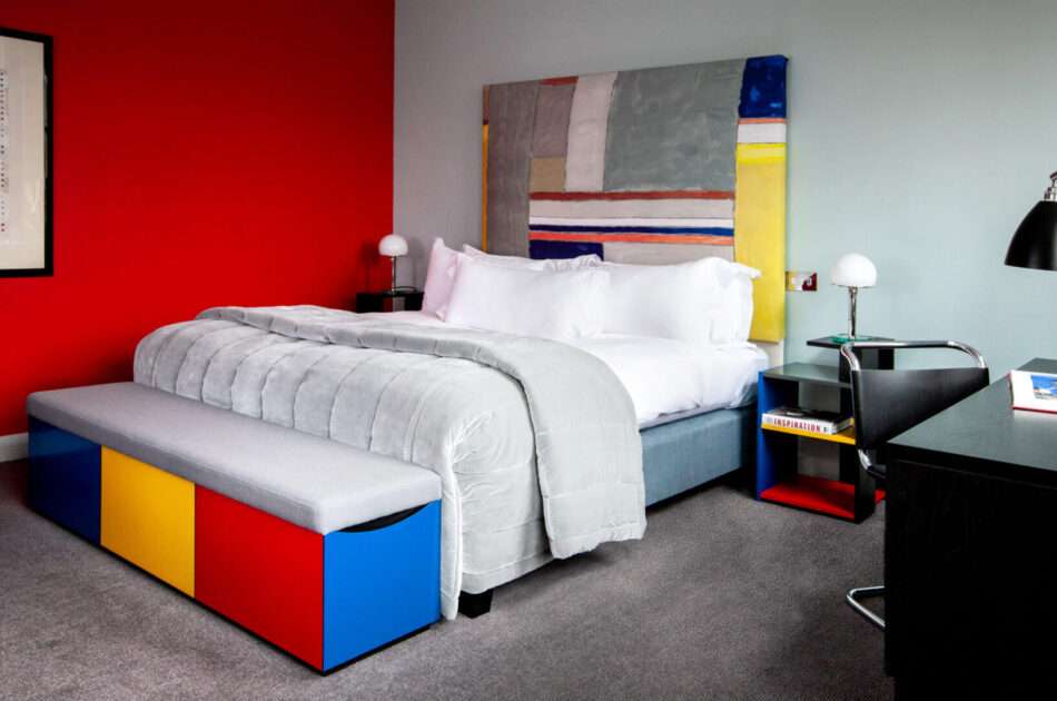 Embracing Bauhaus Colors 