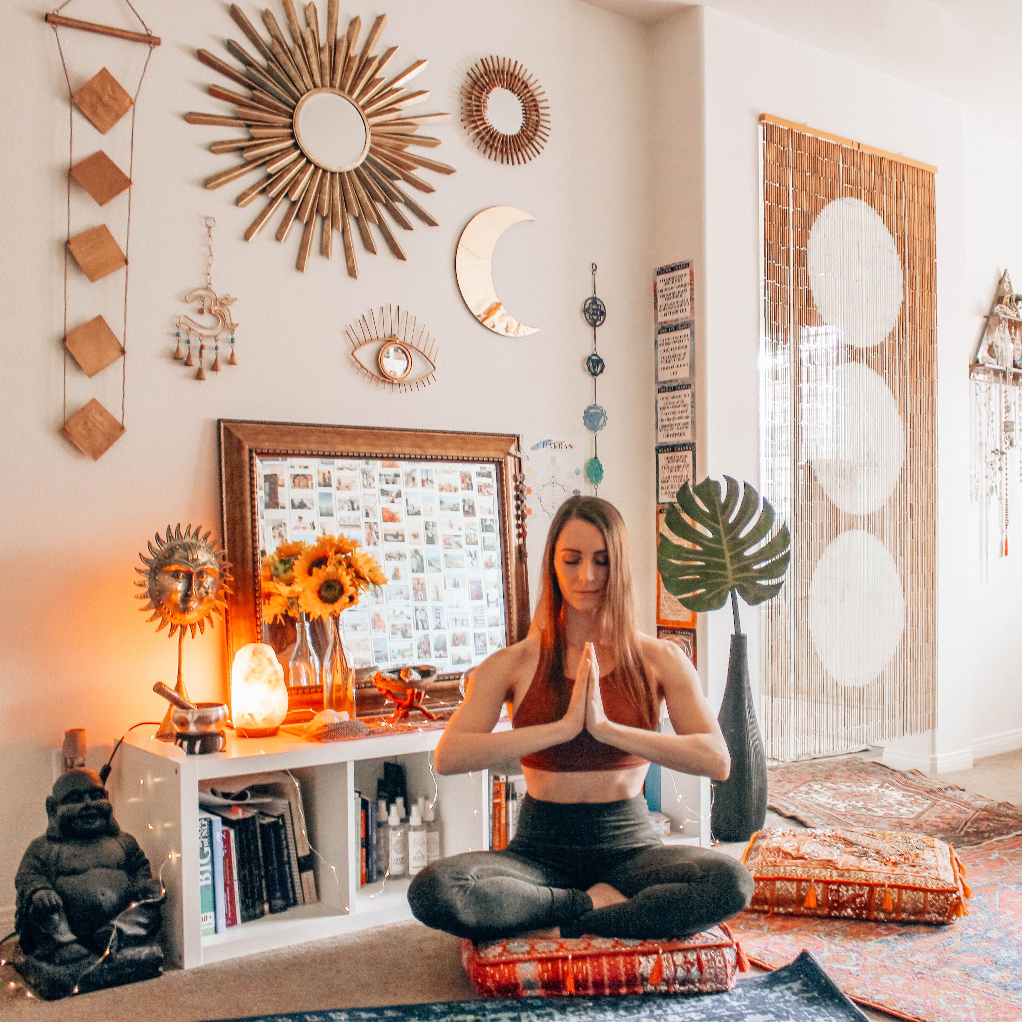 A Personal Touch of Inspiration in Your Yoga room