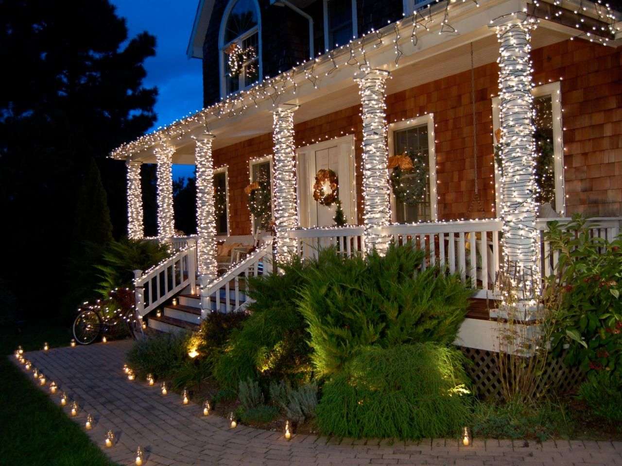 Festive Yard Displays In Your Christmas Outdoor Decoration