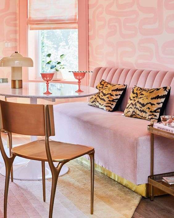 Maximalist Tips for Your Mid Century Modern Fusion 