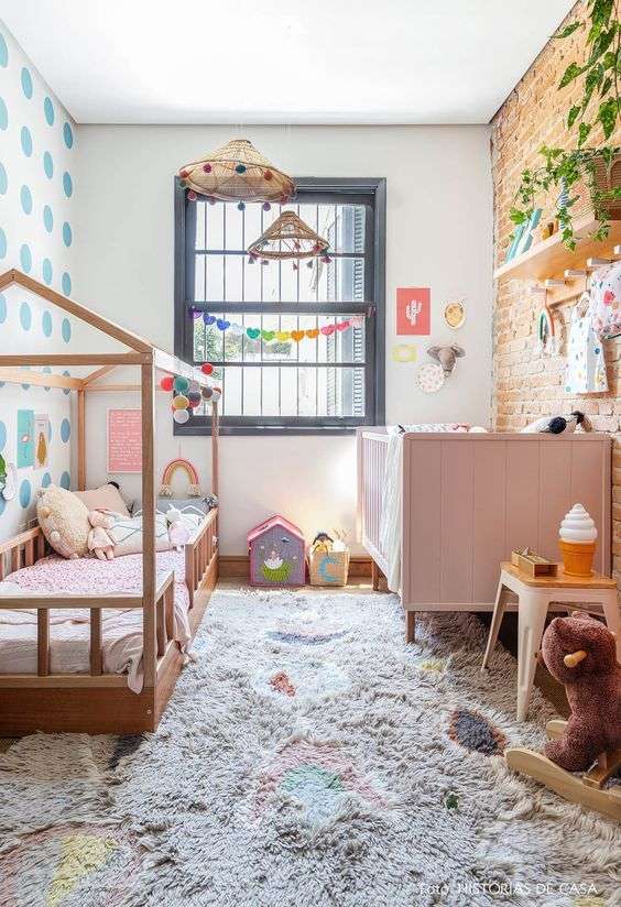Shared Bedroom: Personalized Bedding: A Touch of Individuality