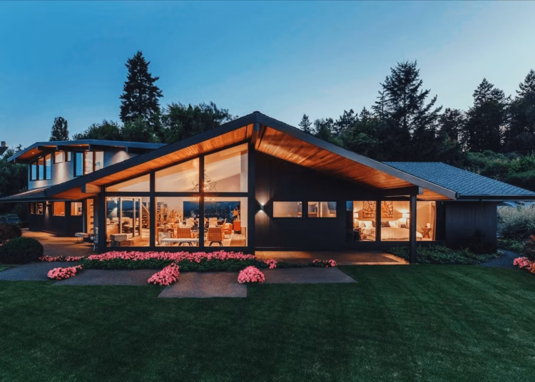Mid Century Modern Home Exterior