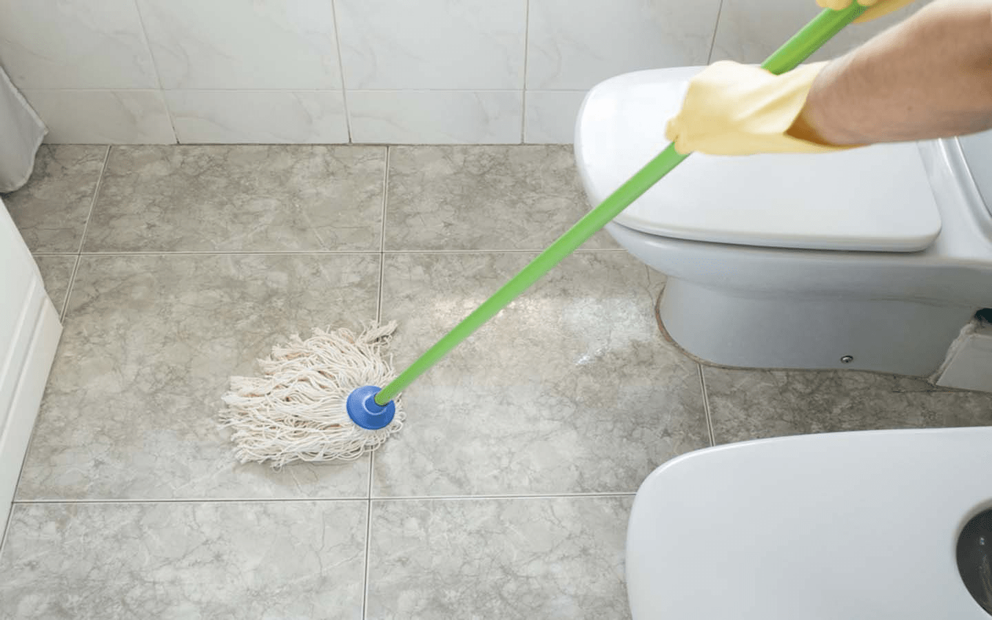 how to clean a bathroom floor