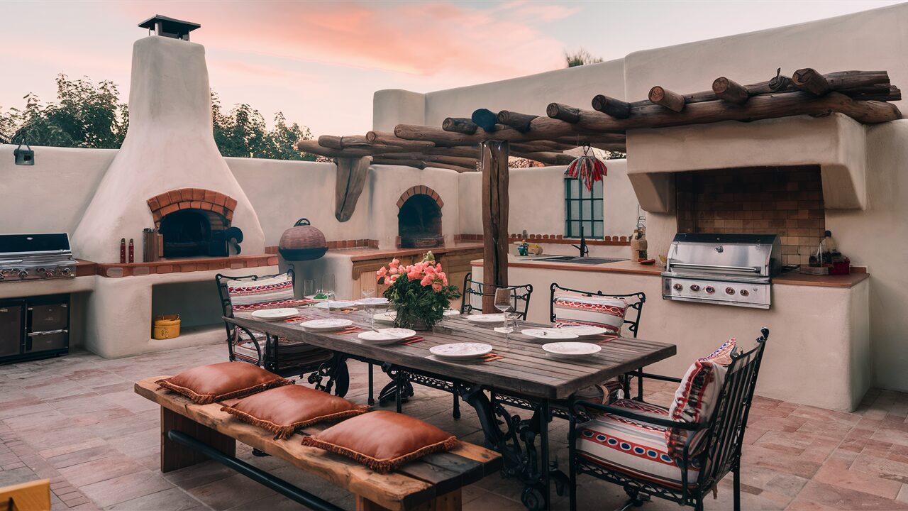Southwestern Outdoor Dining