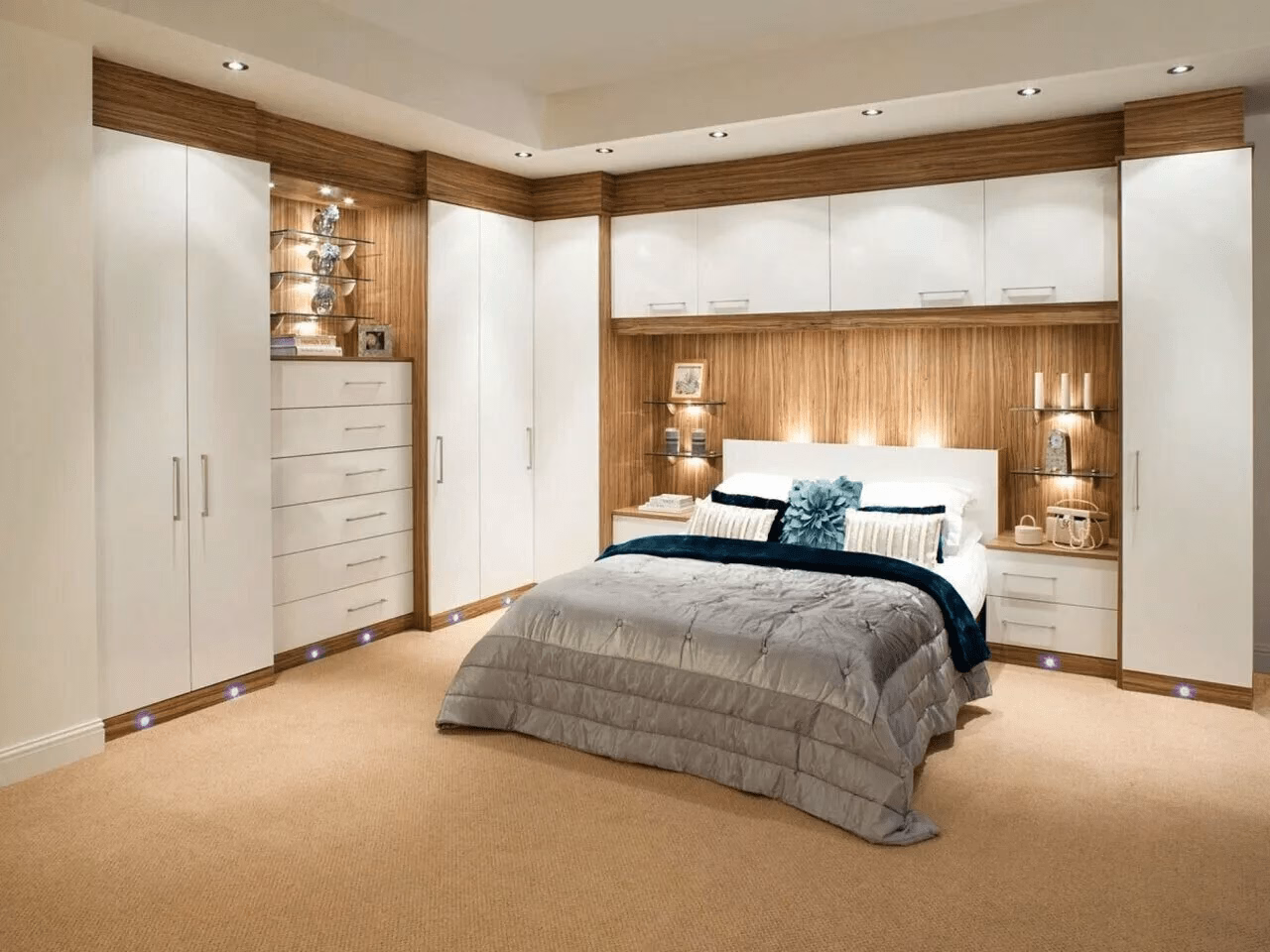 best way to arrange bedroom furniture
