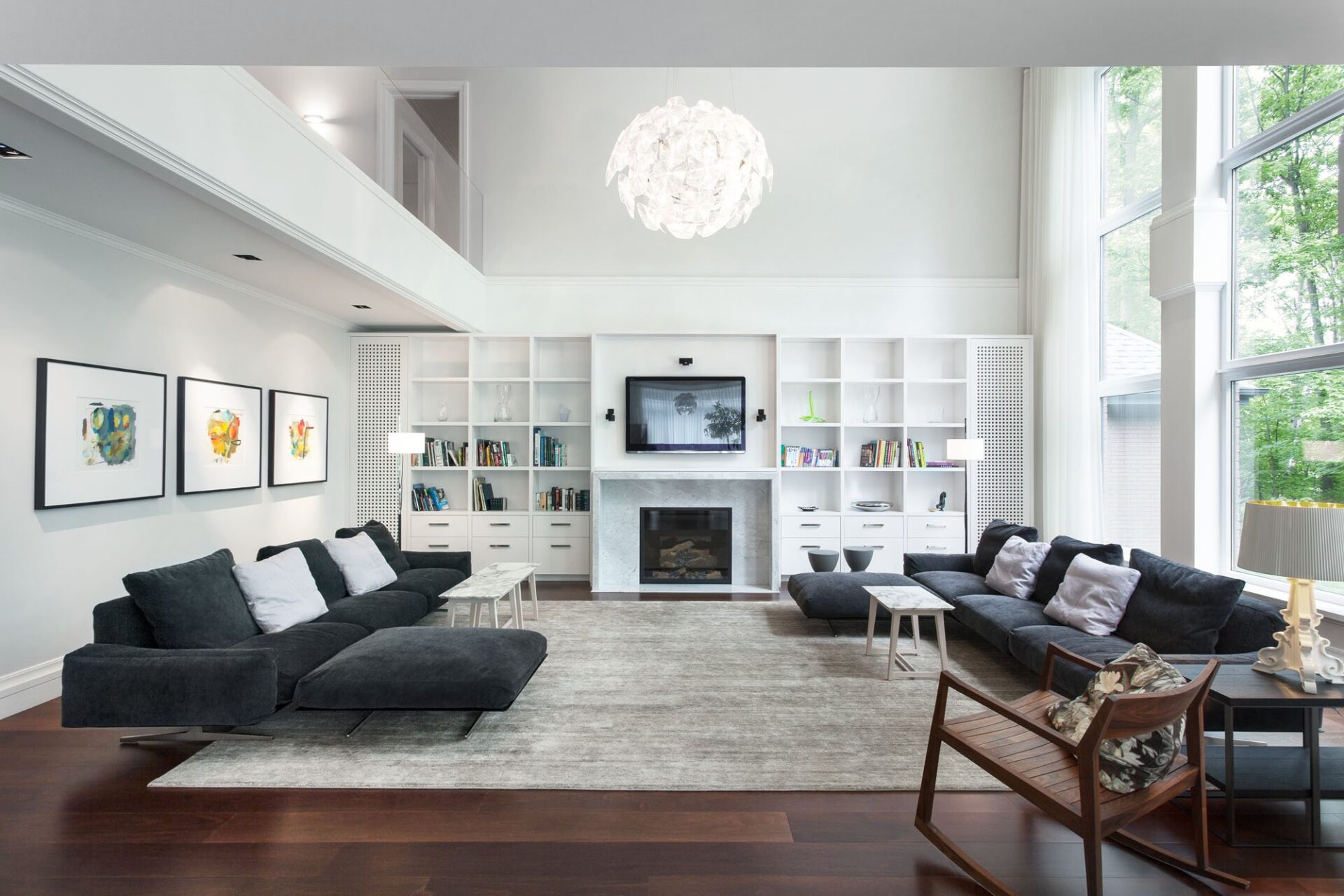 difference between family room and living room
