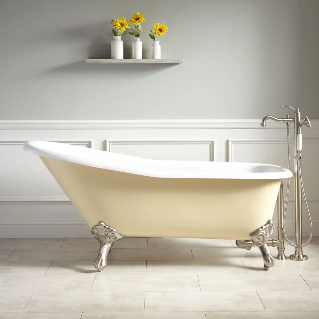 Clawfoot Tub| small bathroom remodel ideas 2022
