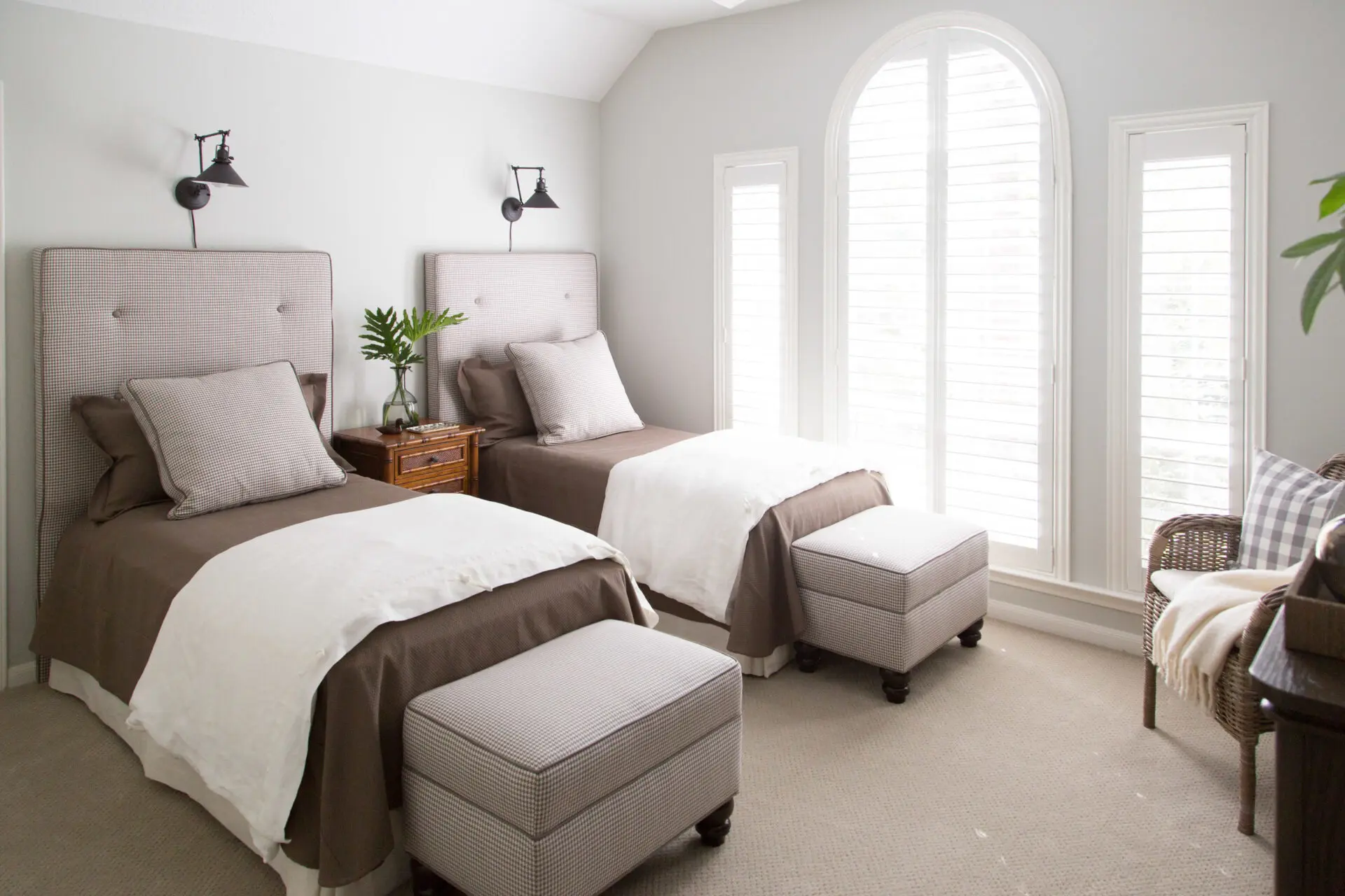 Twin Beds Guest Room ideas: All You Need To know ! 3 GuestRoomTwins| Minimalist Decor