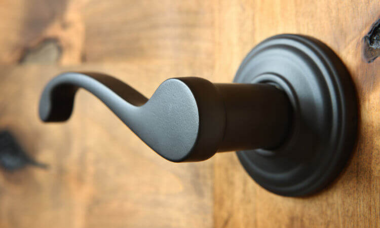 oil-rubbed bronze door knobs 