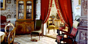 interiors, much to our delight. Would you like to know more about the trendy Victorian interior design, both its history and the decorating elements to choose?