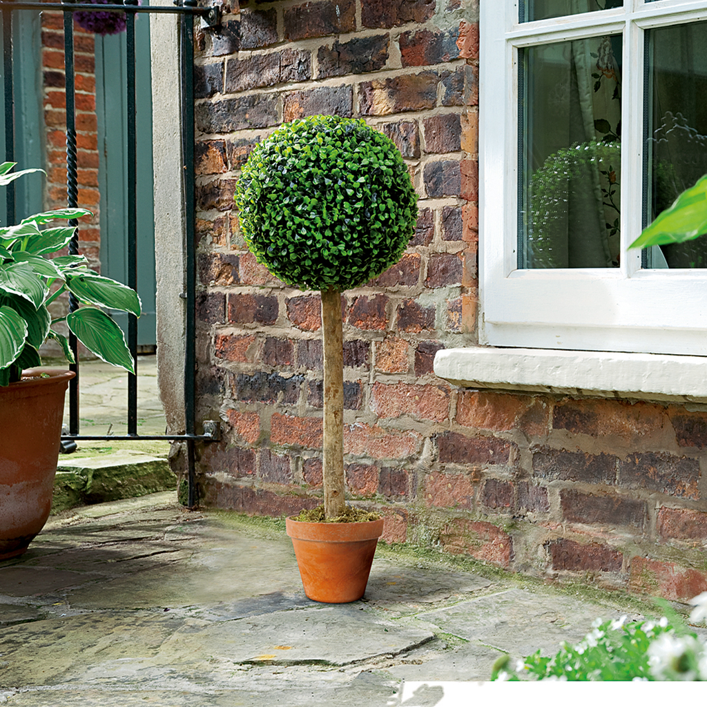 low maintenance flower bed ideas front of house