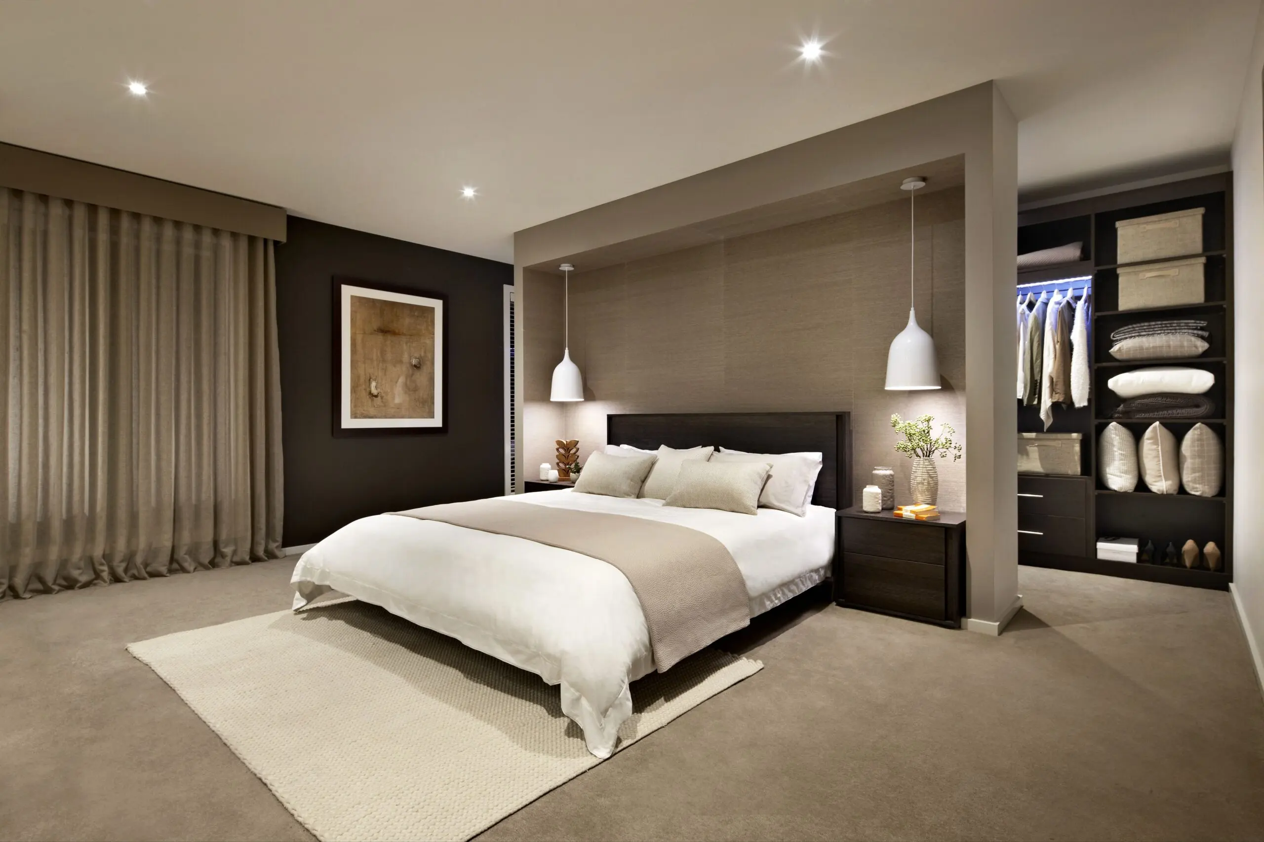 Pick Your Perfect Bedroom Size: Tiny Room, Big Impact 5 Master Bedroom| king size bed