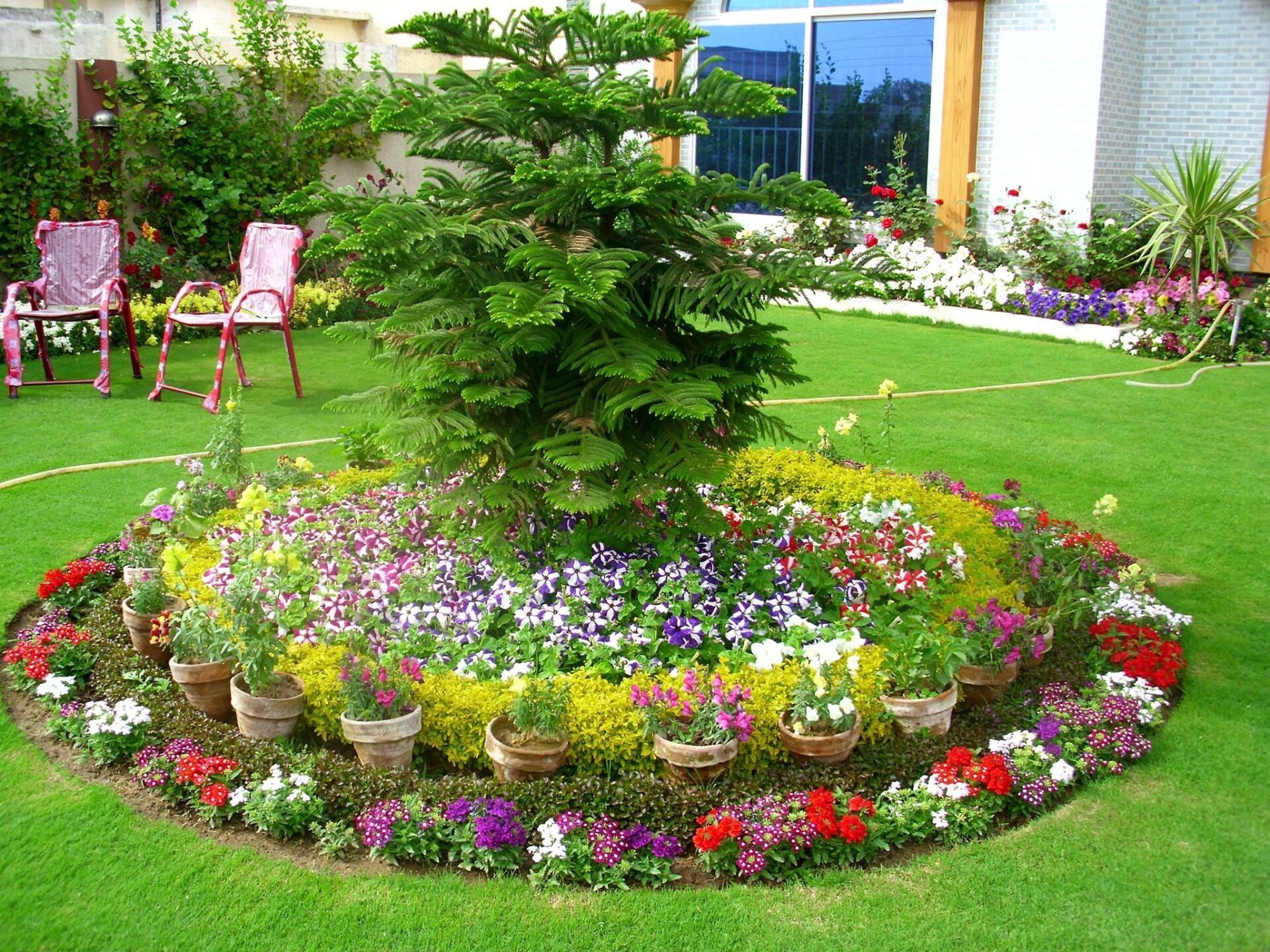small backyard decorating ideas on a budget