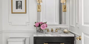 In this article, we provide a thorough explanation of how to create a powder room that is a haven of relaxation, from design choices to functional additions
