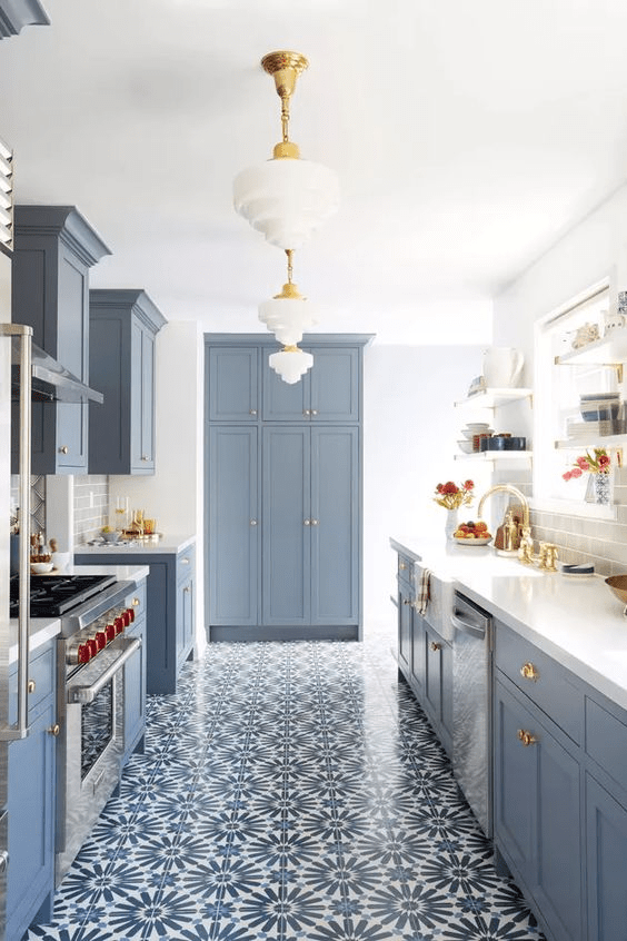white kitchen tiles| grey kitchen tiles


