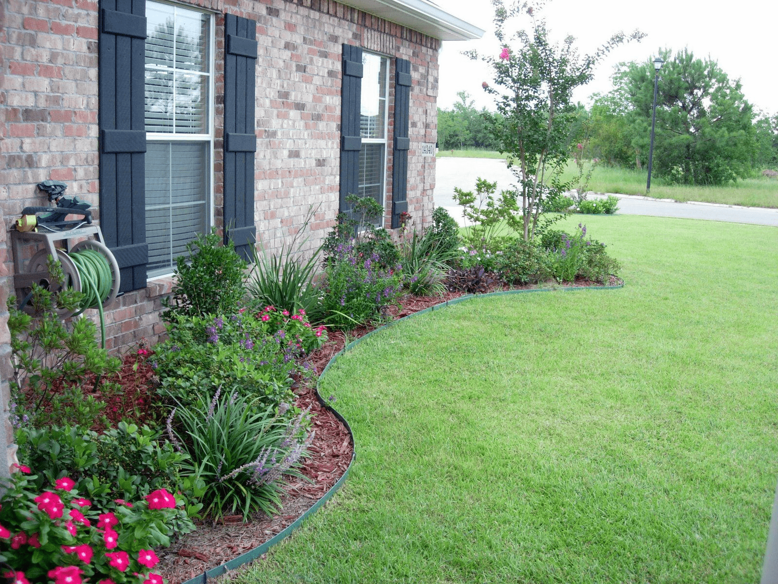 Flower Bed Front Yard
