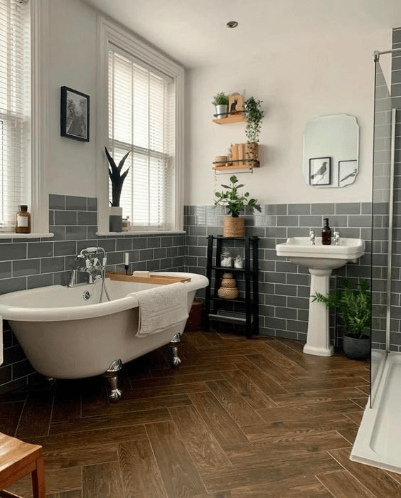 vintage inspired interior design| vintage bathroom