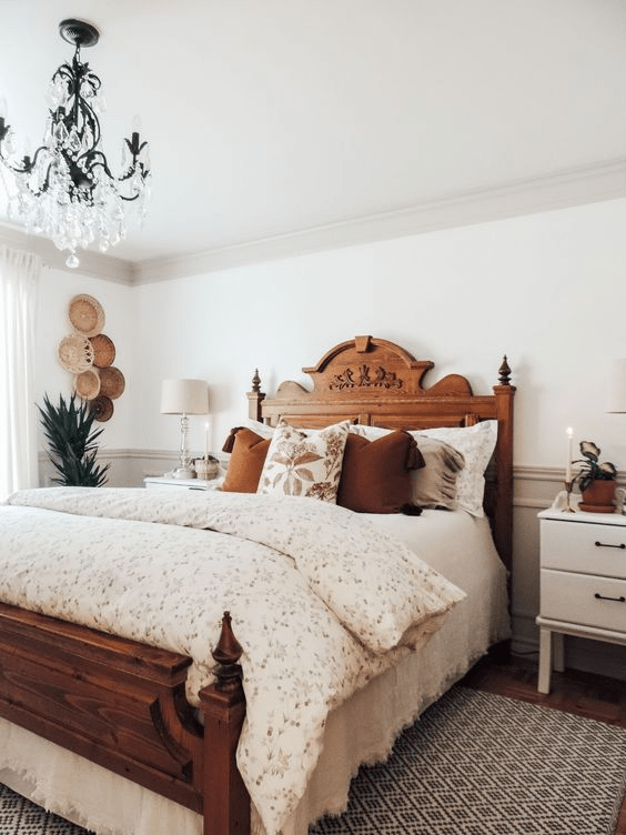 antique house interior
