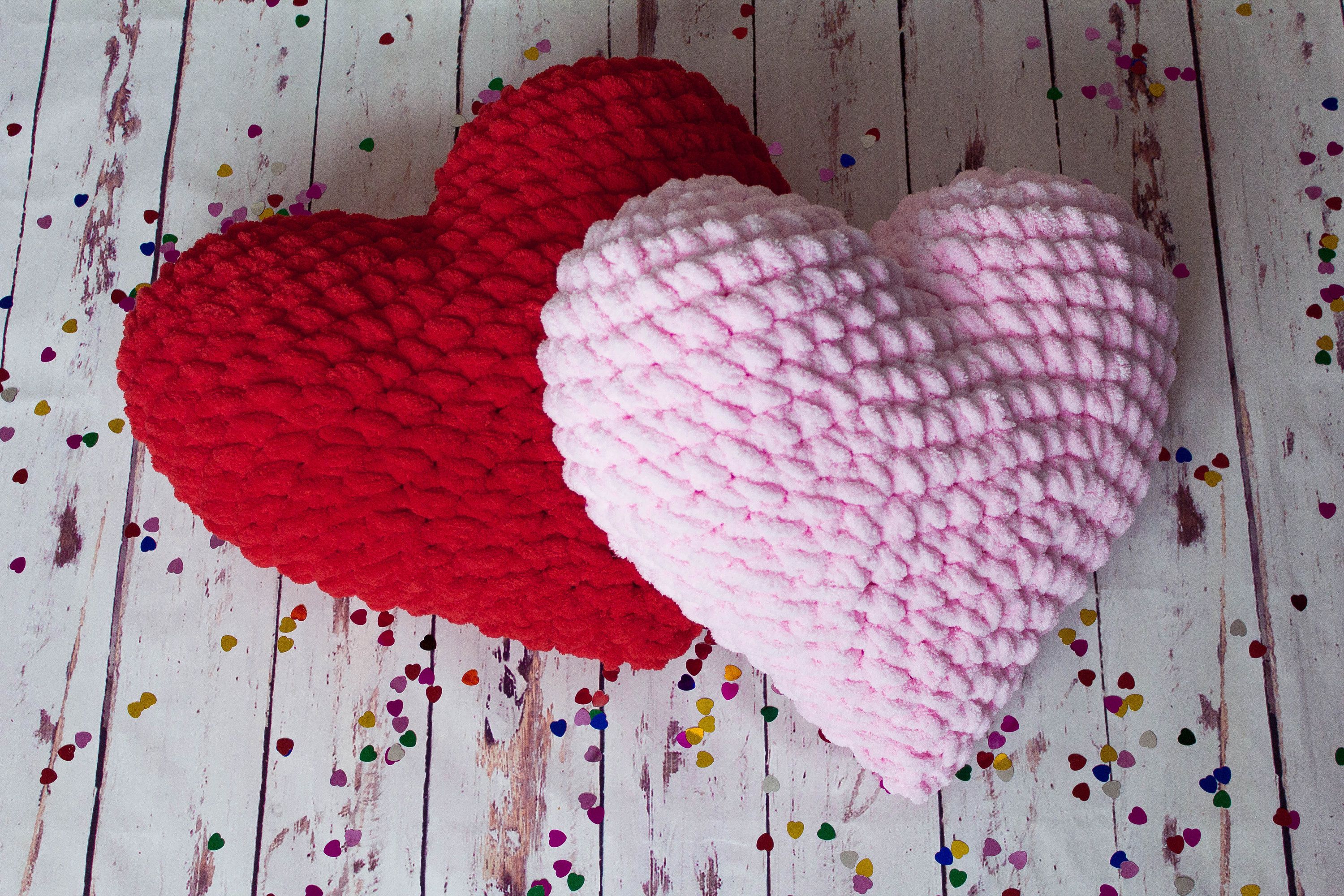 Heart Shaped Pillows| valentine decorations
