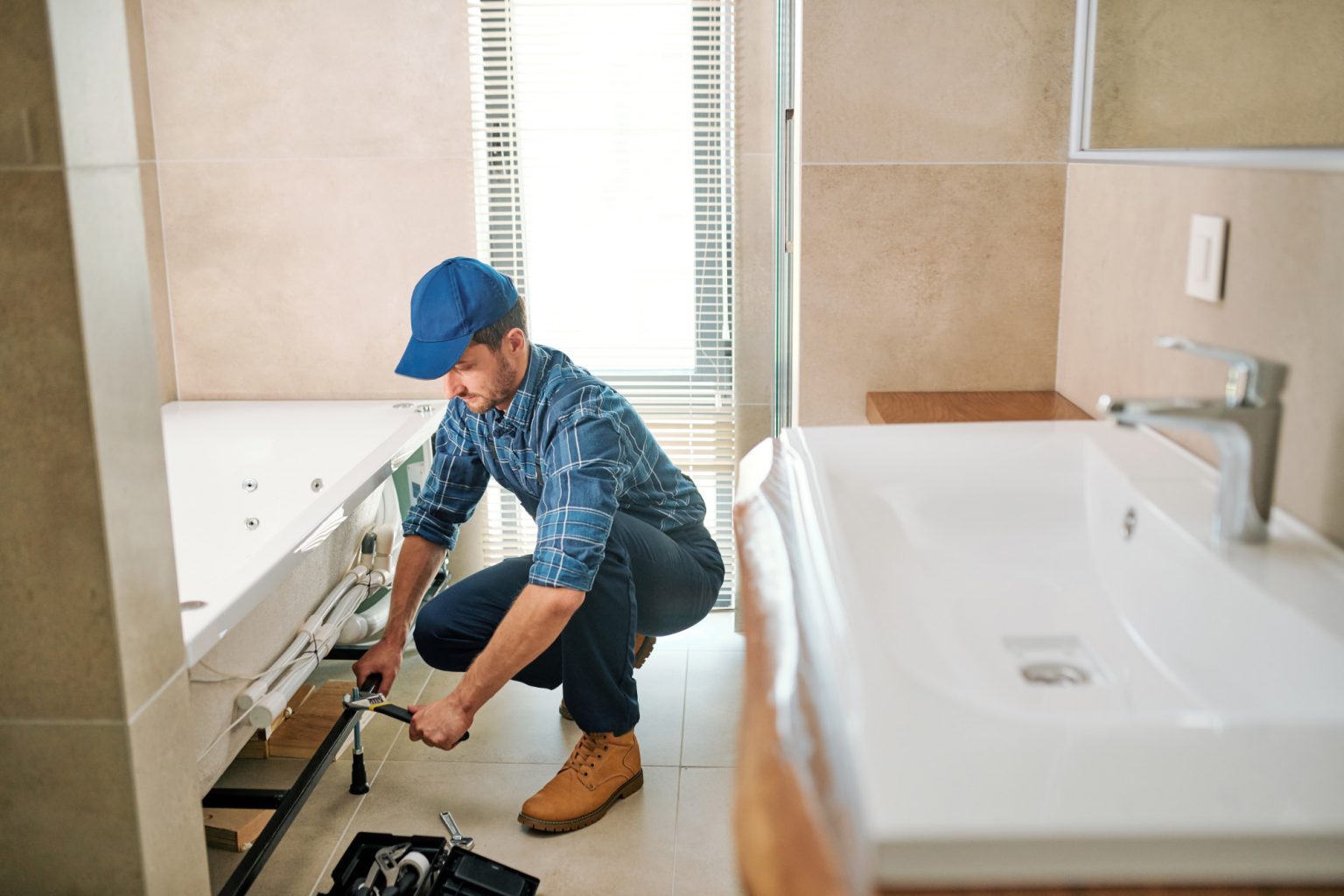 Bathroom Renovation Contractor|traditional bathroom