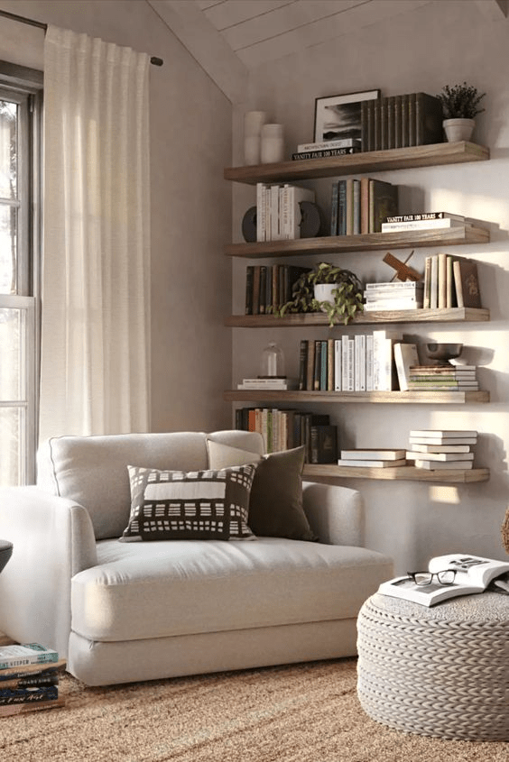 Reading nook| big bedroom