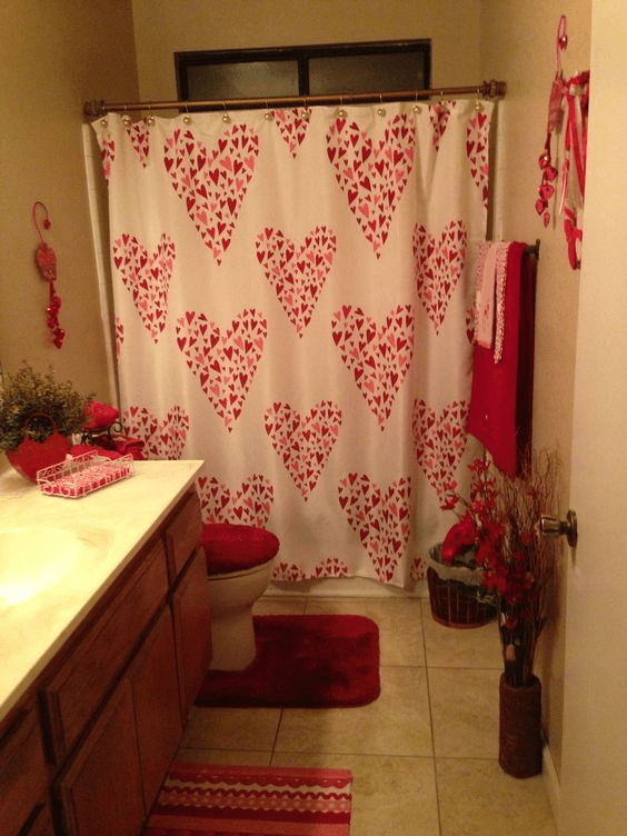 Valentines bathroom decor