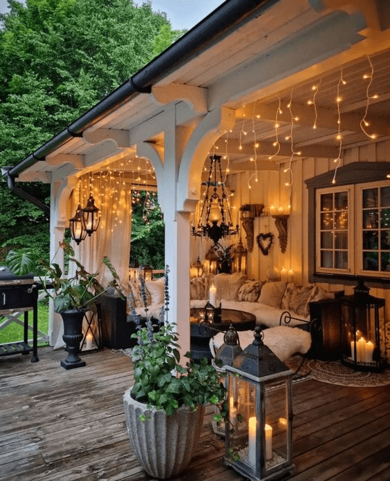 winter front porch decor
