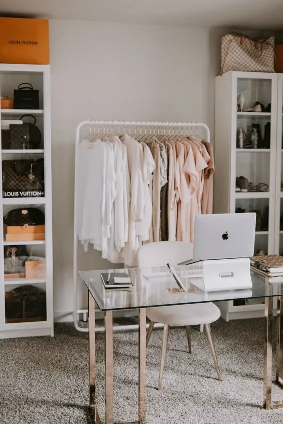 Closet and Office Combo: Smart Ways To Create Home Cloffice 4 cloffice ideas