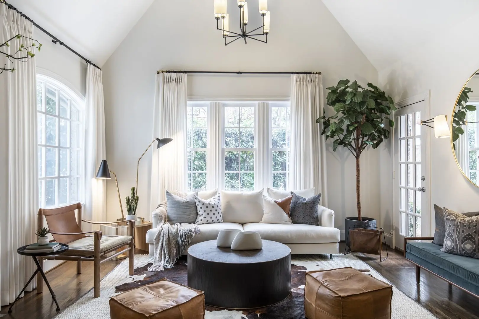 Transitional Interior Design: Everything You Need to Know! 3 define transitional style