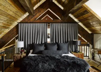 Dark Cabin Interior Ideas