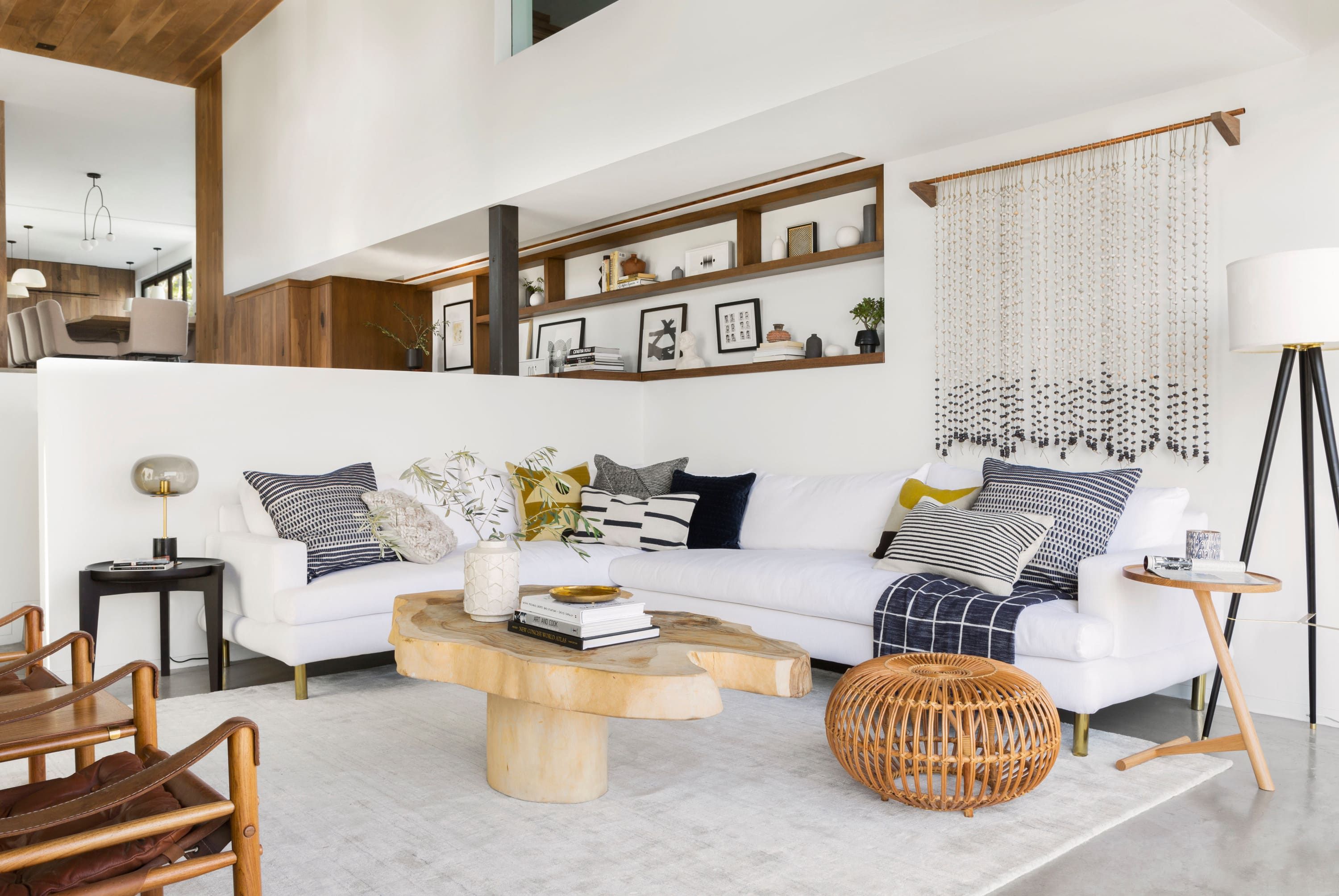 organic modern interior design style
