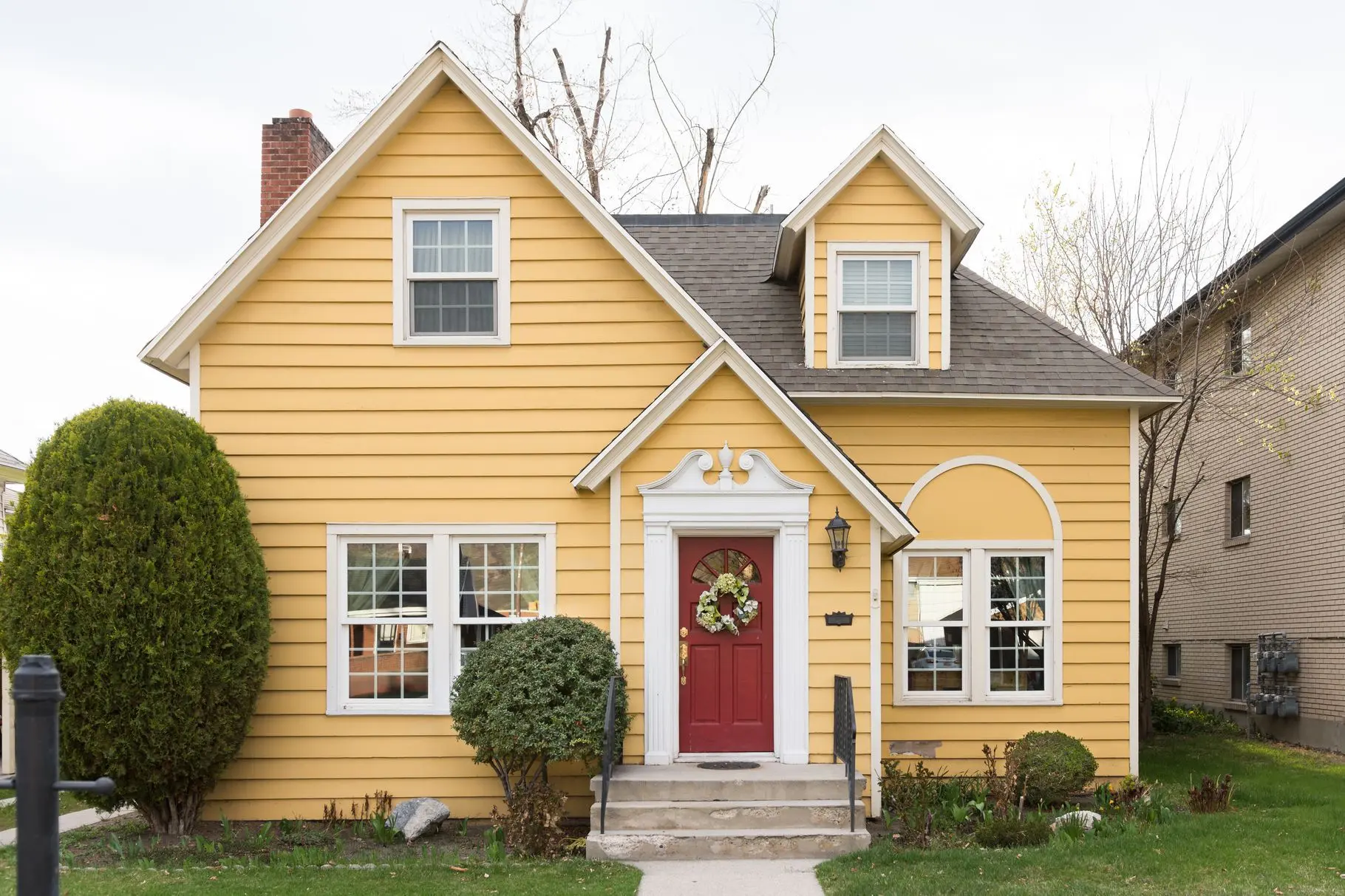 The Best 10+ Front Door Color For Yellow House