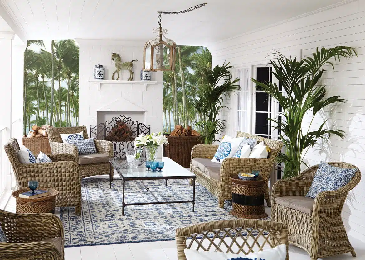 Colonial Living Room
Colonial Decor
