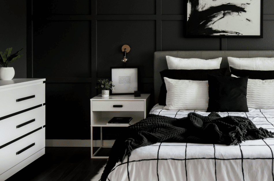 Monochrome Bedroom| black and white room