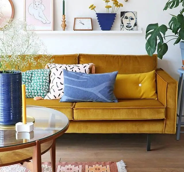 Dive Into The Hottest Current Interior Design Trends! 5 Retro Home Sofa|Current Interior Design Trends