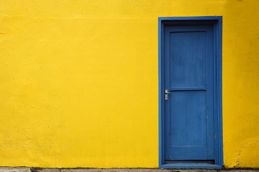 front door color for yellow house
