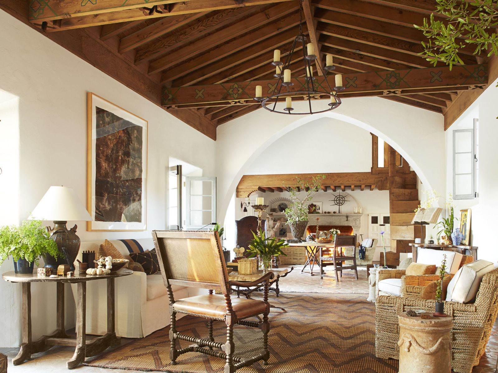 spanish house interior designs
