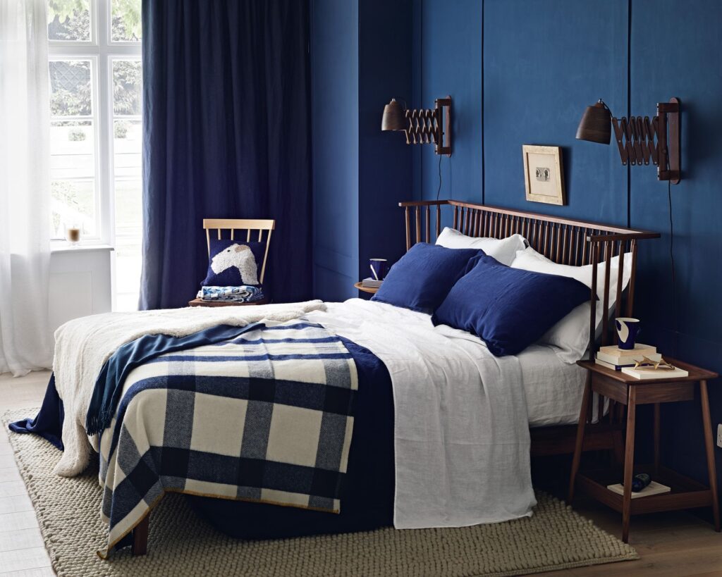 Navy Blue Bedroom|
Grey and Navy Blue Bedroom
